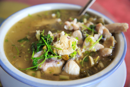 酸湯魚(yú)