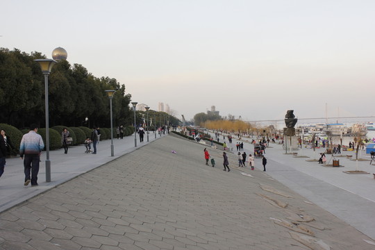 武漢江灘公園