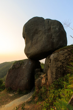 欽州五皇山 人頭石