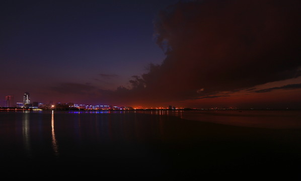 濱海夜色