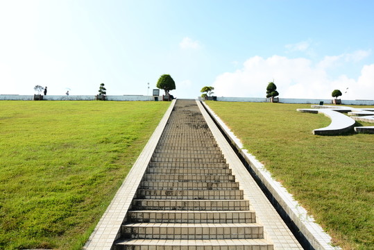 水庫(kù)臺(tái)階