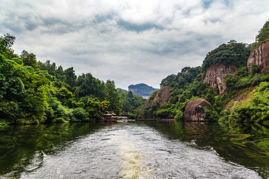 韶關(guān)丹霞山翔龍湖