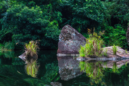 韶關(guān)丹霞山翔龍湖
