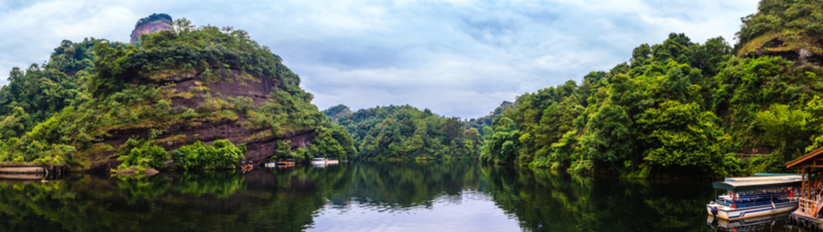 韶關(guān)丹霞山翔龍湖