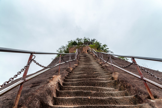 韶關(guān)丹霞山細(xì)美寨