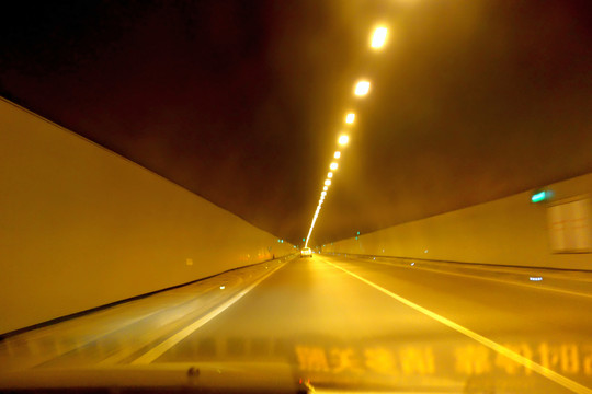 隧道 公路