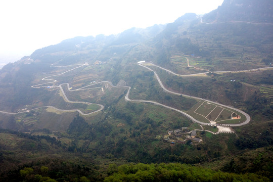 盤山公路 公路
