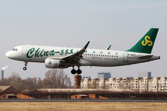 春秋航空飛機降落