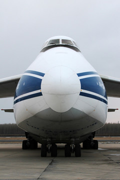 安124重型貨機