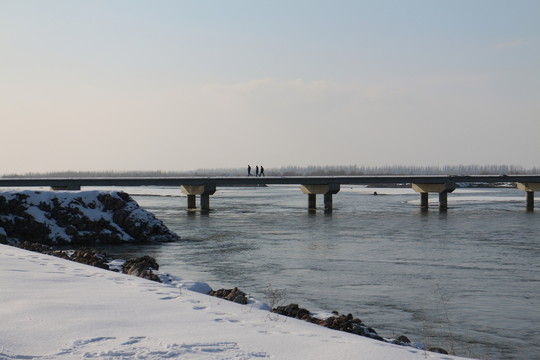 橋 河
