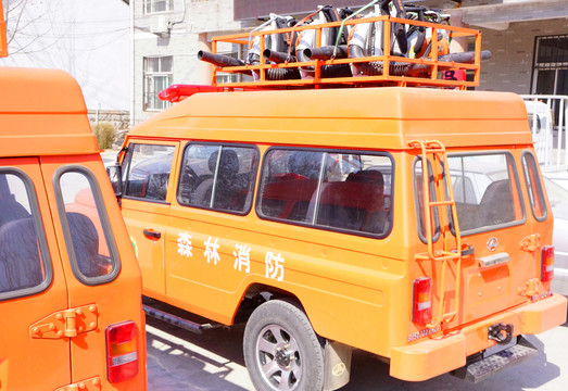 森林消防車(chē)