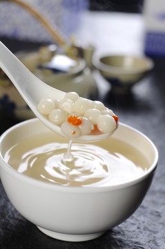 醪糟湯圓
