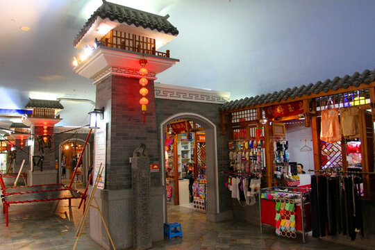 商業(yè)街 中式建筑 灰瓦 白墻