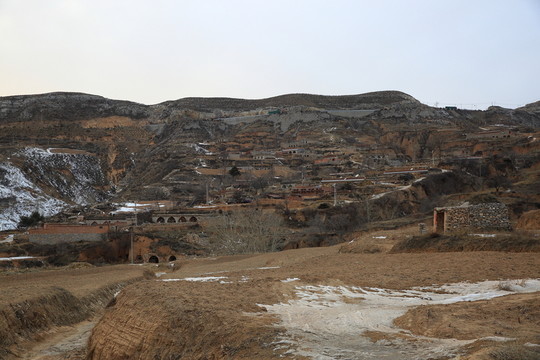 小山村