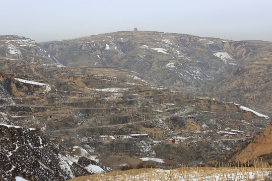 小山村