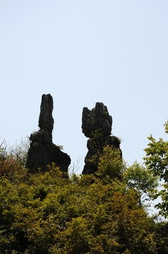 華鎣山夫妻石