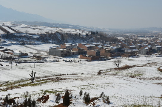 鄉(xiāng)村雪景