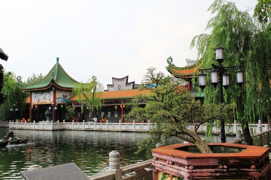 寶墨園宮殿