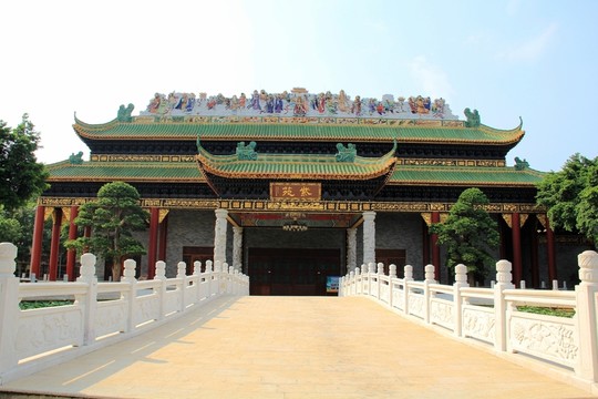 寶墨園宮殿