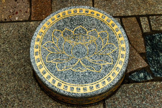 蒲團(tuán)