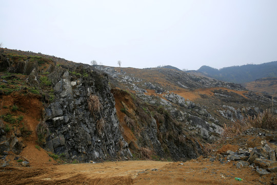 巖山