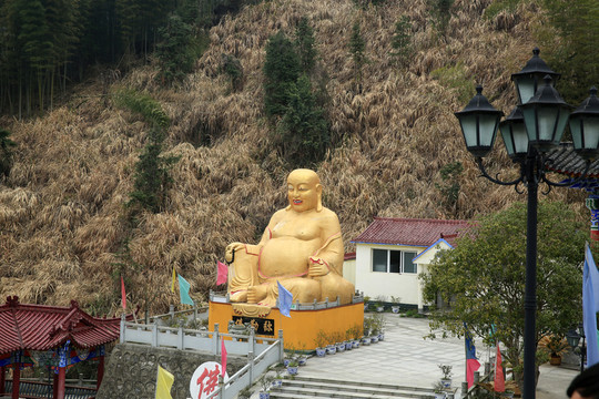 露天彌勒佛