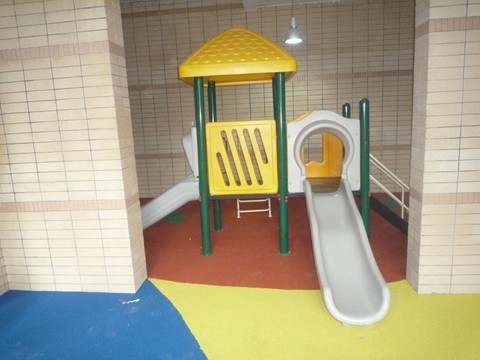 幼兒園滑梯 幼兒園游樂設(shè)施