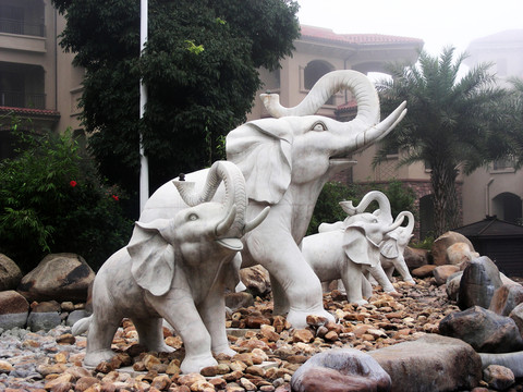 園林小區(qū) 海南亞泰地產(chǎn)