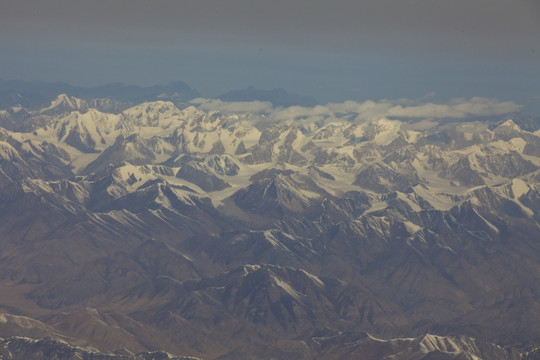 航拍雪山