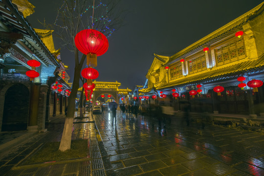 古街雨夜