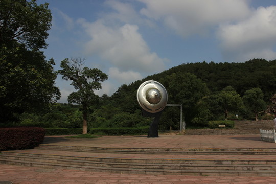 長江七號雕塑