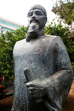 謝寶 雕像
