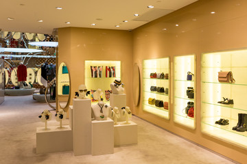 皮具專賣店