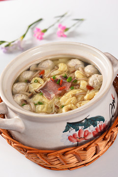 腐衣肉圓煲