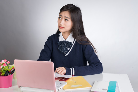 女學(xué)生