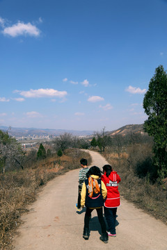 上學(xué)路上