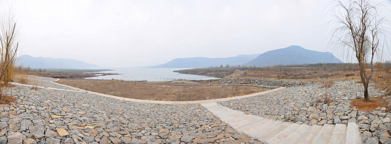 河岸  沿河