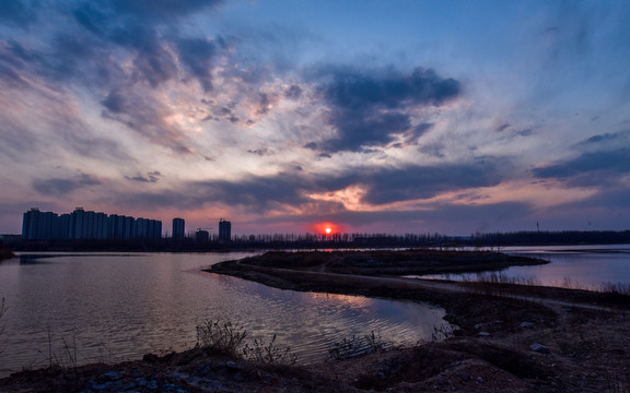 夕陽(yáng)晚霞