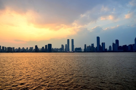 紅谷灘夕照