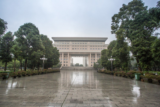 廣西大學(xué)