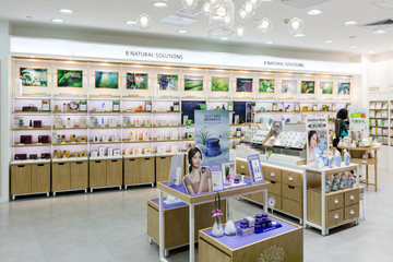 化妝品 護膚品彩妝專賣店
