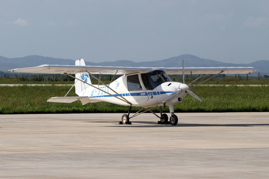 C42輕型飛機(jī)