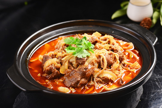 三鮮牛煲