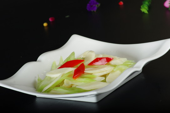 西芹炒山藥