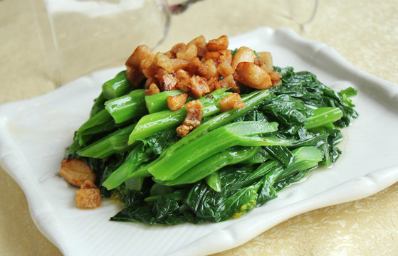 豬油渣炒菜心