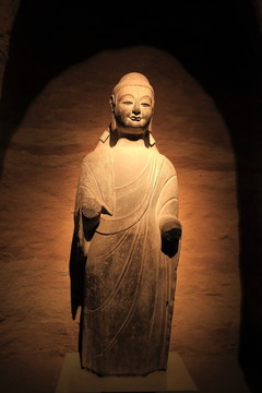 釋迦立像