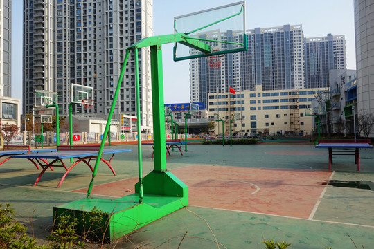 小學(xué)操場(chǎng)
