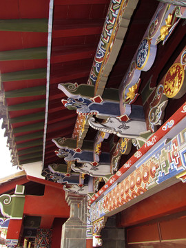 彩繪屋檐