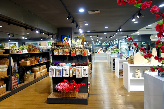 商場內(nèi)景 裝飾品 干花
