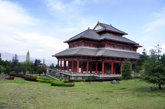 草地大宮殿
